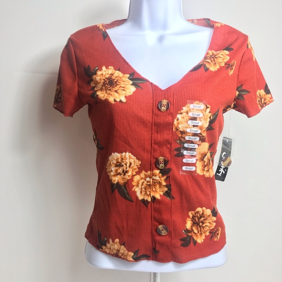 Justify brand new floral shirt NWT size small. T27 - Picture 2 of 5